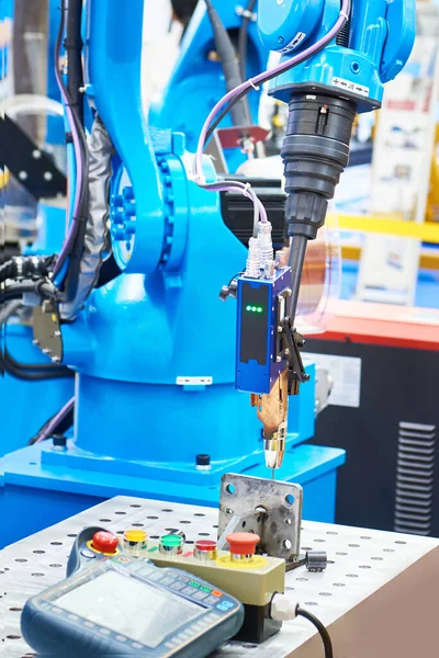 Робот Автоматической Сварки Металла — стоковое фото