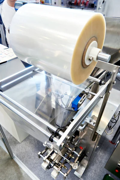 Máquina Enchimento Embalagem Automática Para Produtos Alimentícios Granel Exposição — Fotografia de Stock