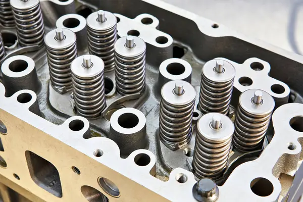 Springs of valves of the block of cylinders of the car