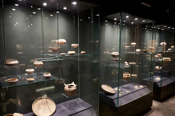 stock image Ancient pottery utensils in the museum