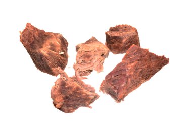 beyaz arka plan üzerinde izole kızarmış et