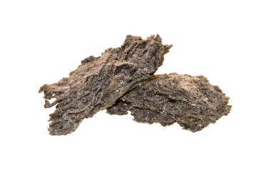 ezilmiş ayçiçeği tohumları beyaz arka planda izole