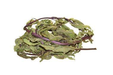 beyaz arkaplanda izole edilmiş nane