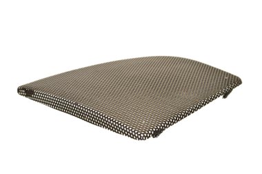 beyaz arkaplanda yalıtılmış metal