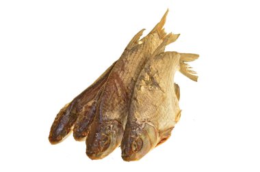 beyaz arkaplanda kuru balık
