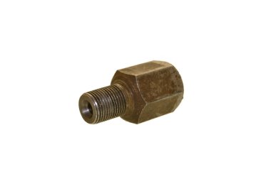 Beyaz arka plan üzerinde izole paslı metal