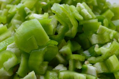 dolma biber beyaz arkaplanda izole edildi