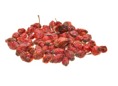 gül kalçaları beyaz arkaplanda izole edildi