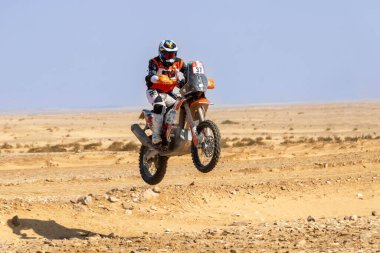 Al-Kharj, Suudi Arabistan - 10 Ocak 2023: Göçebe Yarış Takımı 'ndan Matthieu Dovze