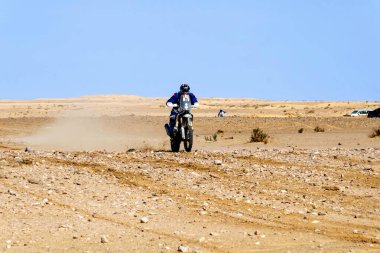 Al-Kharj, Suudi Arabistan - 10 Ocak 2023: Wu Pa Da Hai Dao Ralli Ekibi 'nden Zaker Yakp.