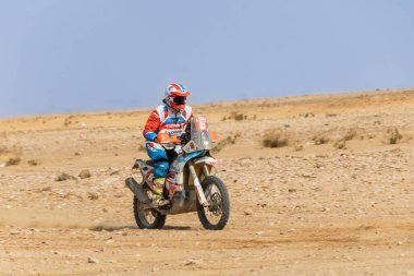 Al-Kharj, Suudi Arabistan - 10 Ocak 2023: Dakar 2023 rallisinin 9. aşamasında Detyens Yarış Takımı 'ndan Petr Vlcek