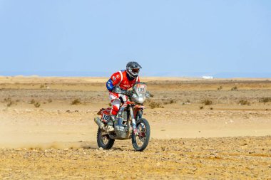 Al-Kharj, Suudi Arabistan - 10 Ocak 2023: Kevin Durand, Honda CRF450RX Rally RS 'de Dakar Rallisi 2023 sayısının 9..