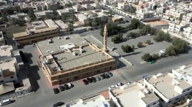 Eski Rajhi Camii 'nin, El Safa' nın, Riyad 'ın üzerinde insansız hava aracı uçuyor.