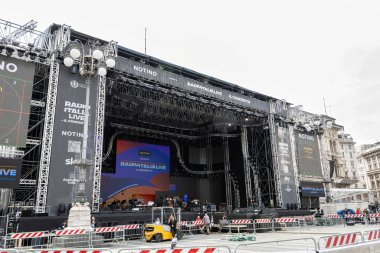 Milan, İtalya - 28 Mayıs 2025: Radio Italia Live Show için bir sahne.