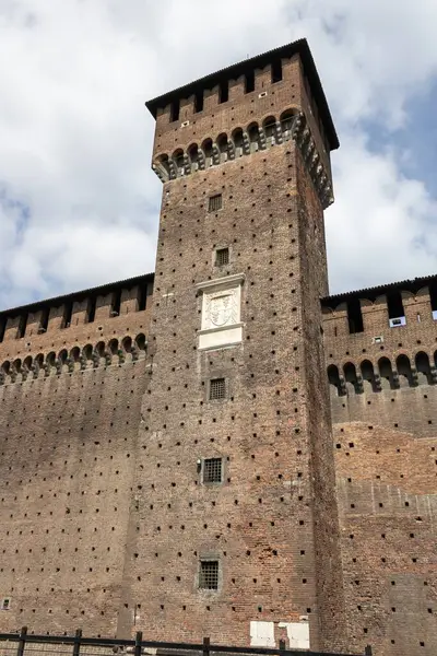 Sforza Kalesi 'nden Torre di Bona, Milan, İtalya