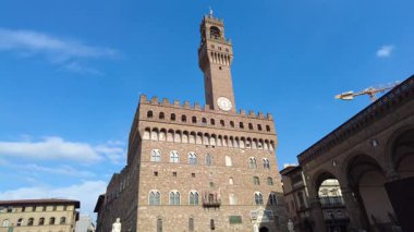 Floransa, İtalya - 27 Mayıs 2025: Palazzo Vecchio ve Torre di Arnolfo
