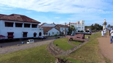 Galle, Sri Lanka - 14 Temmuz 2025: Galle Dutch Fort Rampart Caddesi