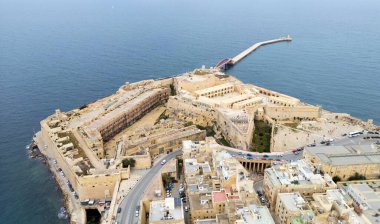 Overview of fort St. Elmo in Valetta, Malta clipart