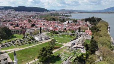 Kale Kalesi, Ioannina, Epirus, Yunanistan 'ın havadan görünüşü