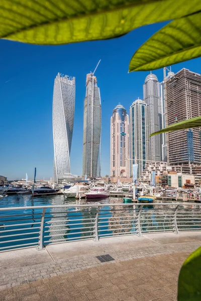 Dubai Marina Com Barcos Porto Emirados Árabes Unidos — Fotografia de Stock