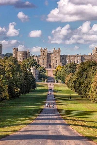 Windsor Kalesi Halka Açık Bir Parka Sahip Ngiltere Nin Berkshire — Stok fotoğraf