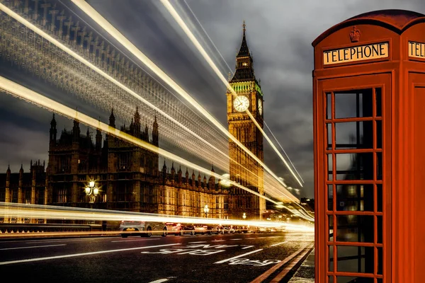 London Med Big Ben Och Röd Telefonkiosk Kvällen England Storbritannien — Stockfoto