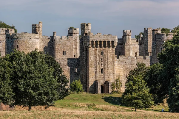 Historiallinen Bodiam Castle Itä Sussex Englanti — kuvapankkivalokuva