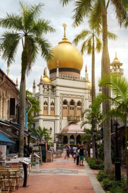 Singapur 'da Sulta Camii olan Bussorah Caddesi.