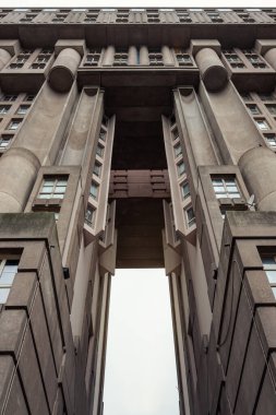 Banliyödeki Paris 'in Vahşi Mimarisi