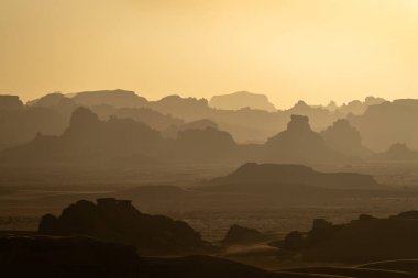 Güney Cezayir 'de Sahra Çölü Tadrart Rouge