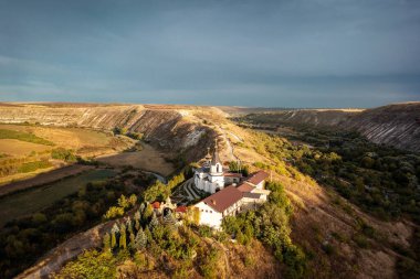 Moldova 'da Eski Orhei Manastırı Gündoğumu, Ekim 2023