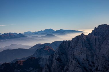 Yürüyüş turu Kri - Stenar - Bovki gamsovec, Julian Alps, Slovenya