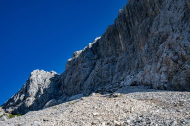 Bohinj 'deki Kednjovec tepesine yürüyüş