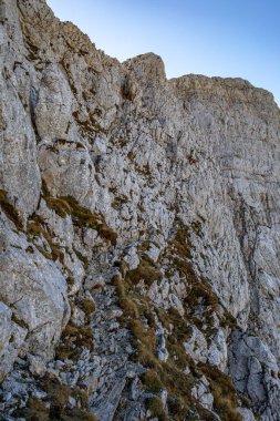 Yürüyüş turu Kri - Stenar - Bovki gamsovec, Julian Alps, Slovenya