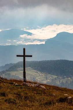Alp Dağları 'nı geç