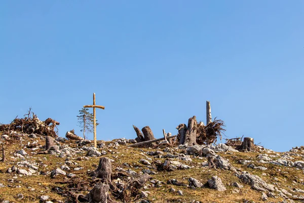 Σταυρός Στα Βουνά Των Άλπεων — Φωτογραφία Αρχείου