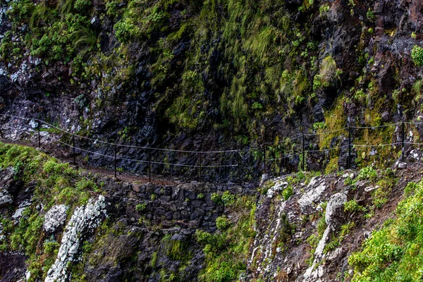 stock image Mountain path in high mountains