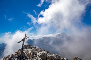 Alp Dağları 'nı geç