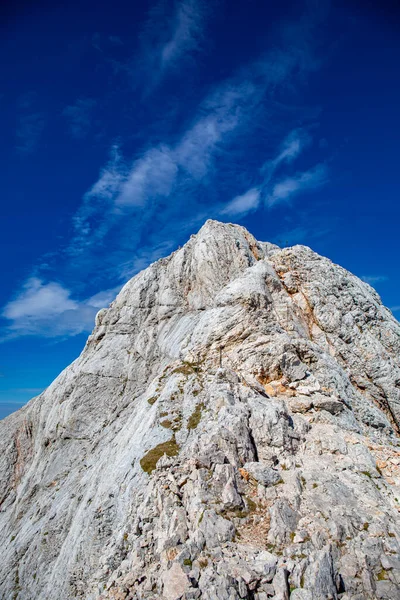 Альпинизм Юлианских Альпах — стоковое фото