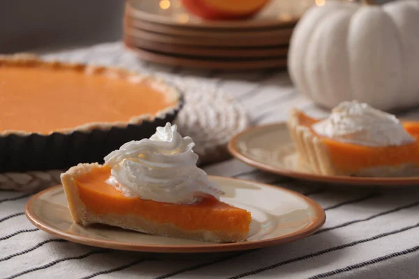 Piece Fresh Homemade Pumpkin Pie Whipped Cream Table — Stockfoto