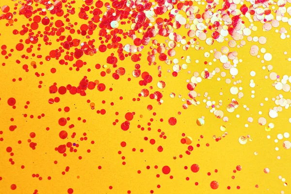 Glänzend Leuchtend Roter Glanz Auf Gelbem Hintergrund — Stockfoto