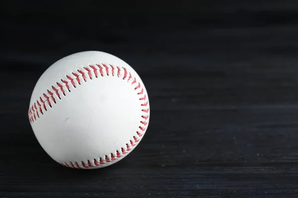 Baseball Czarnym Tle Zbliżenie Miejsca Tekst Gry Sport Gry — Zdjęcie stockowe