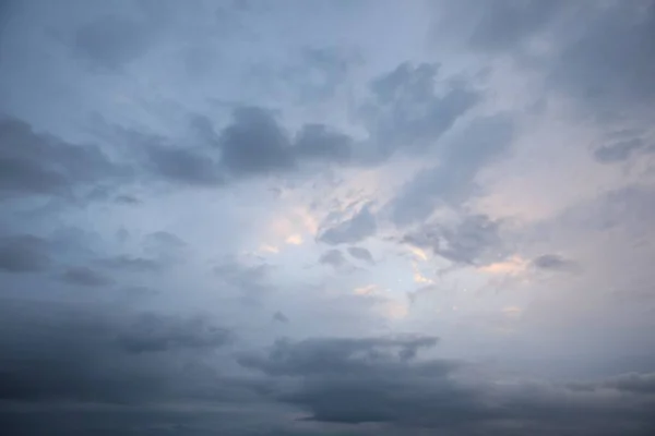 Malebný Pohled Modrou Oblohu Mraky — Stock fotografie
