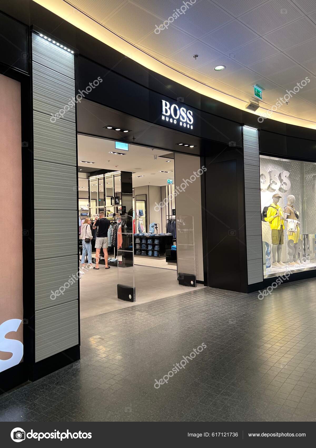 Warsaw Poland July 2022 Hugo Boss Clothing Store Shopping Mall – Stock  Editorial Photo © NewAfrica #617121736