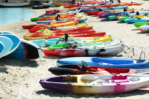 Many Colorful Kayaks Sand Sea — Stock Photo, Image