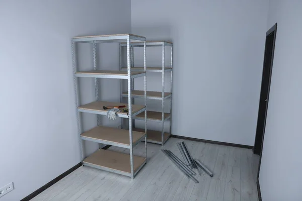 Office Room White Walls Metal Storage Shelves — Stock Photo, Image