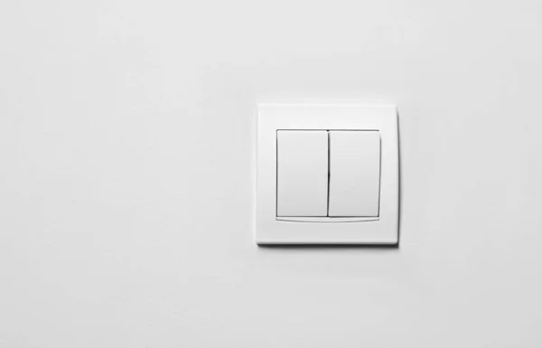 Μοντέρνος Πλαστικός Διακόπτης Φωτισμού Λευκό Τοίχο Χώρος Για Κείμενο — Φωτογραφία Αρχείου