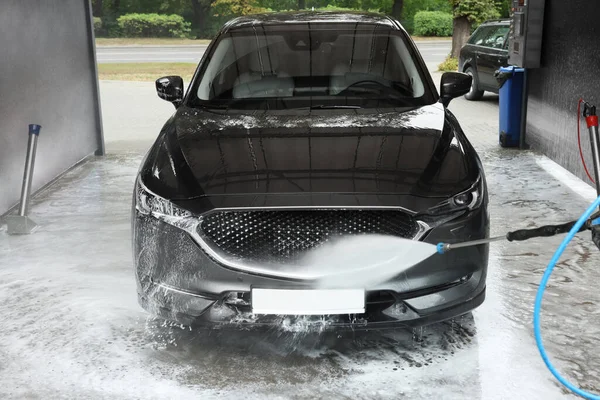 Πλυντήριο Αυτοκινήτων Υψηλής Πίεσης Πίδακα Νερού Υπαίθριο Πλυντήριο Αυτοκινήτων — Φωτογραφία Αρχείου