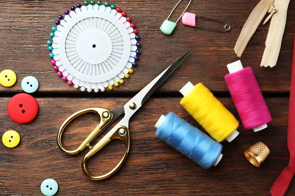Threads Other Sewing Supplies Wooden Table Flat Lay — Stock Photo, Image