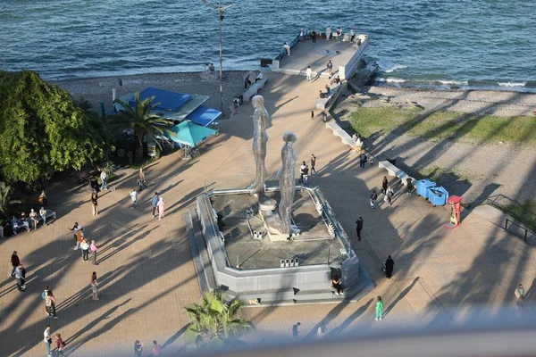 Batumi Gruzja Października 2022 Rzeźba Ali Nino Pobliżu Morza Widok — Zdjęcie stockowe
